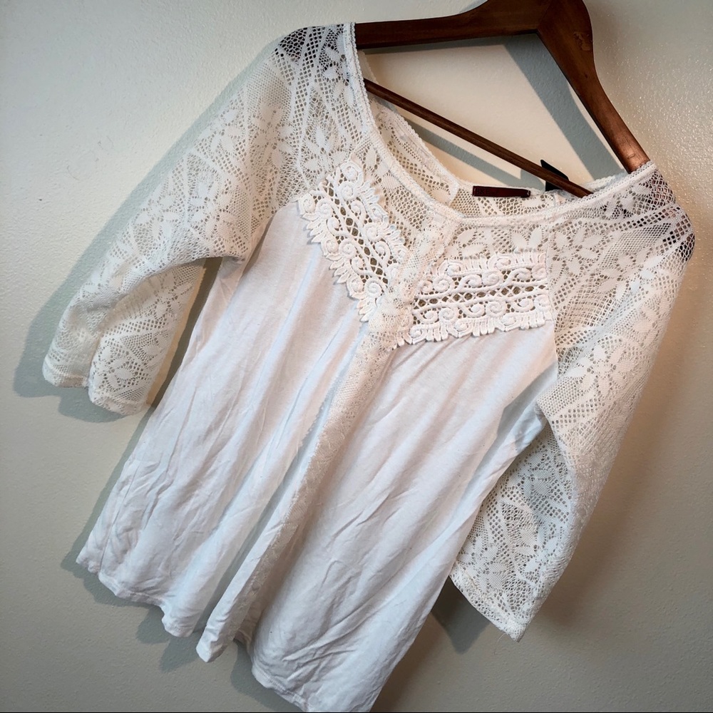 BKE white top ☁️